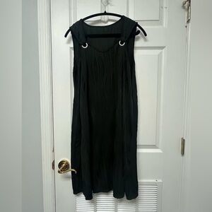 Chic Black Sleeveless Midi Dress